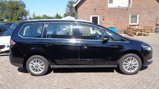 Unfallwagen Ford Galaxy 1.5 titanium   118kw 7 zitter  navi 2017/4