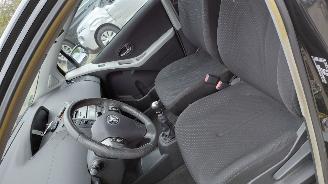 Avarii autoturisme Toyota Yaris 1.3 vtti   5drs    clima   73kw 2011/6