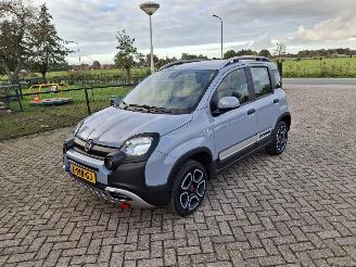 skadebil auto Fiat Panda 1.0 hybrid  cross   52kw  navi clima 2021/5