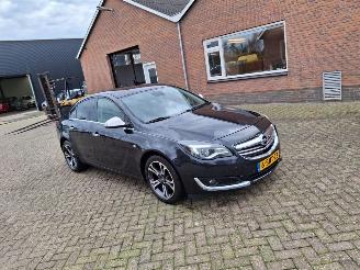 Vaurioauto  passenger cars Opel Insignia 1.4 i  103kw  navi clima 2013/11