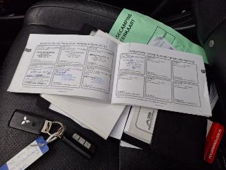 Mitsubishi Outlander 2.0 phev hybrid   121pk  navi picture 9