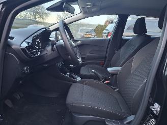 Vaurioauto  passenger cars Ford Fiesta 1.0  hybrid   titanium  navi 2022/4