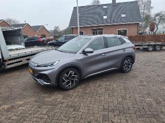 skadebil auto BYD Atto 3 comfort  60kwh    204pk 2024/4