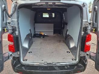 Opel Vivaro 2.0 cdti  144pk   lang lang navi clima picture 5