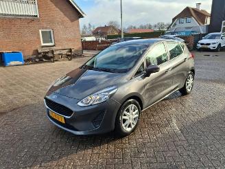 Schadeauto Ford Fiesta 1.1i   86pk  5drs  clima navi 2019/3