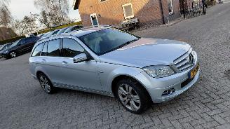 krockskadad bil auto Mercedes C-klasse 180 cgi   automaat   156pk 2010/8