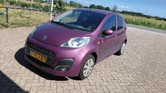 Coche accidentado Peugeot 107 1.0i 5drs airco 2014/5