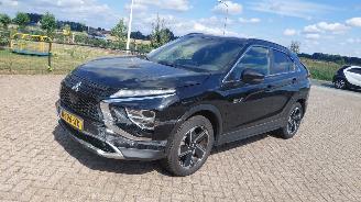 Vaurioauto  passenger cars Mitsubishi Eclipse Cross 2.4 phev  96pk navi clima 2022/2