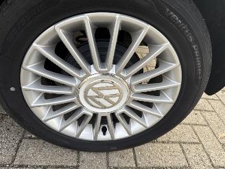 Volkswagen Up! 1.0 HIGH UP! BOUWJAAR 2013 LICHTE SCHADE 3700 EURO picture 8