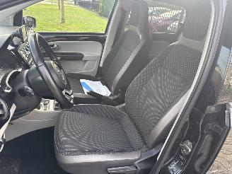 Volkswagen Up! 1.0 HIGH UP! BOUWJAAR 2013 LICHTE SCHADE 3700 EURO picture 10