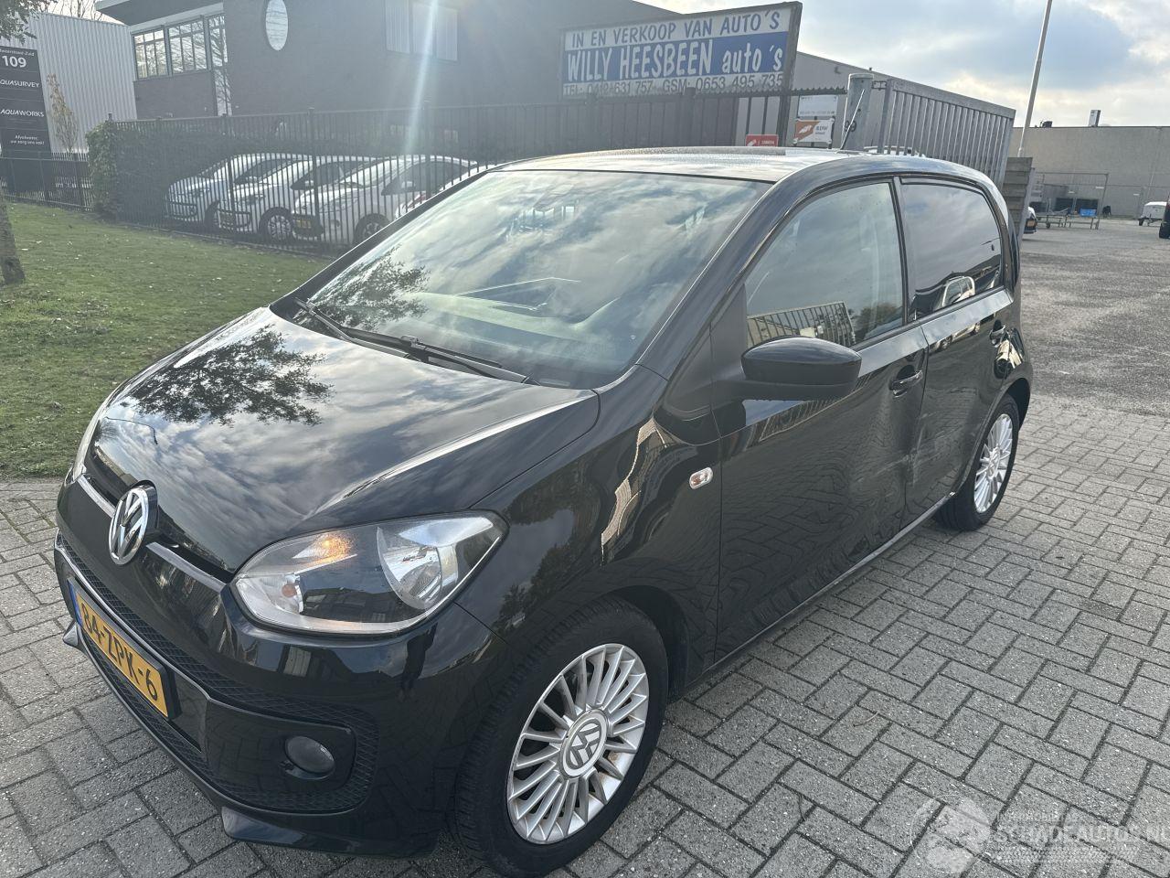Volkswagen Up! 1.0 HIGH UP! BOUWJAAR 2013 LICHTE SCHADE 3700 EURO