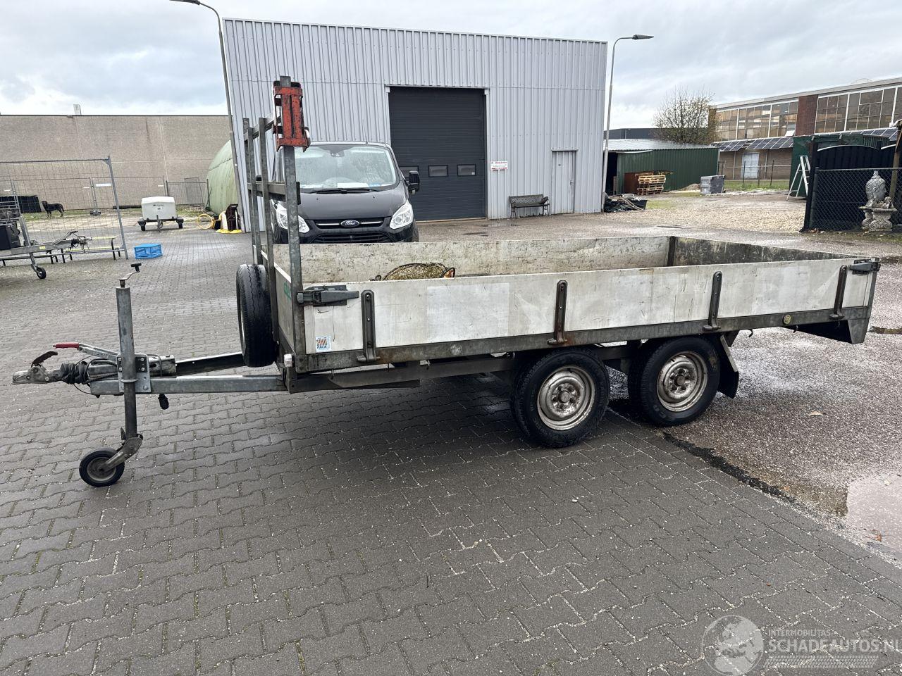 Witteveen  WACO TH 1H  LENGTE 3.52 BREEDTE 182.5 BOUWJAAR 1988 1250 EURO