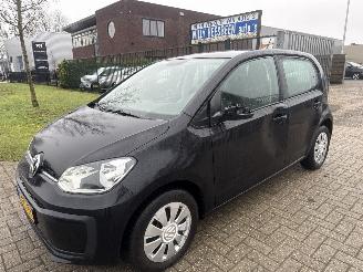 skadebil auto Volkswagen Up! 1.0 BLEUMOTION LICHTE SCHADE! 151000 KM BOUWJAAR 2019 5500 EURO 2019/5