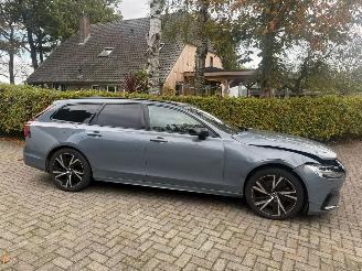 Volvo V-90 2.0 T6 AWD PLUGIN PANO HARMAN/KARDON picture 11