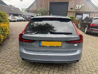 Volvo V-90 2.0 T6 AWD PLUGIN PANO HARMAN/KARDON picture 4
