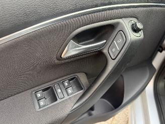 Volkswagen Polo 1.0 5DRS AIRCO PDC STOELVERWARMING picture 16
