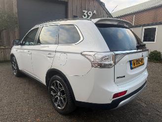 Damaged car Mitsubishi Outlander 2.0 PHEV EXECUTIVE X LINE PLUGIN 2014/11
