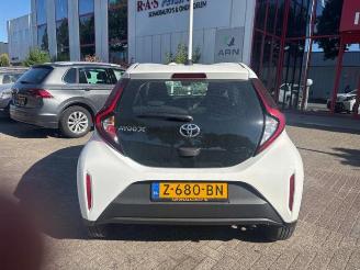 Coche siniestrado Toyota Aygo Aygo X, Hatchback, 2022 1.0 12V VVT-i 2024/3