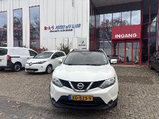 krockskadad bil auto Nissan Qashqai 1.2 CONNECT 2015/1
