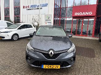 krockskadad bil auto Renault Clio 1.0 TCE ZEN 2020/8