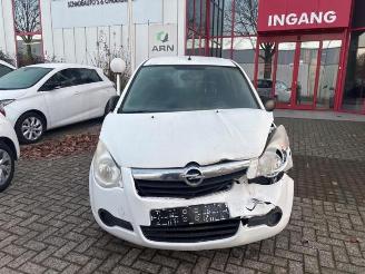 Salvage car Opel Agila Agila (B), MPV, 2008 / 2014 1.0 12V 2011/10