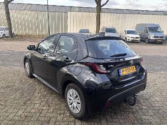 Toyota Yaris 1.0 VVT-I ACTIVE picture 4