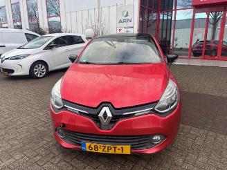 demontáž osobní automobily Renault Clio Clio IV (5R), Hatchback 5-drs, 2012 / 2021 0.9 Energy TCE 90 12V 2012/12