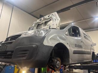 demontáž osobní automobily Peugeot Partner Partner (GC/GF/GG/GJ/GK), Van, 2008 / 2018 1.6 BlueHDI 75 2017/8