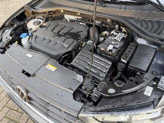 Volkswagen T-Roc R 300 R-Line 4 Motion picture 26