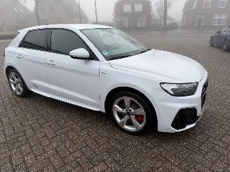 uszkodzony samochody osobowe Audi A1 2.0 TFSi  152 Kw S-Line. S-Tronic 2023/2