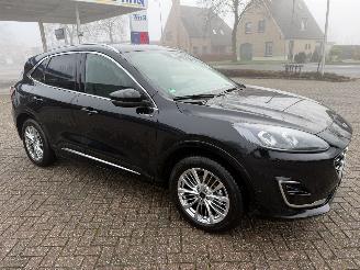 uszkodzony samochody osobowe Ford Kuga 2.5 PHEV Vignale 2024/2