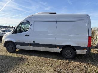 Voiture accidenté Mercedes Sprinter 317 CDi Automaat L2 -H2. Koelwagen Dag & Nachtkoeling 2025/4