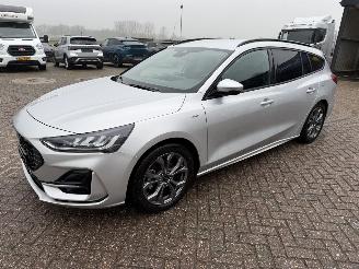 krockskadad bil auto Ford Focus 1.0 -92 Kw ST-Line Station 2024/10