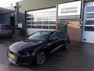 Vrakbiler auto Audi A3 A3 Limousine (8YS), Sedan, 2020 1.0 30 TFSI 12V Mild Hybrid 2024/2