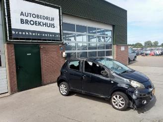 Salvage car Toyota Aygo Aygo (B10), Hatchback, 2005 / 2014 1.0 12V VVT-i 2010/9