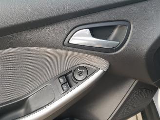 Ford Focus 1.0 EcoBoost Trend picture 19