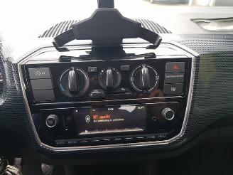 Volkswagen Up! 1.0 EcoFuel move up! picture 17