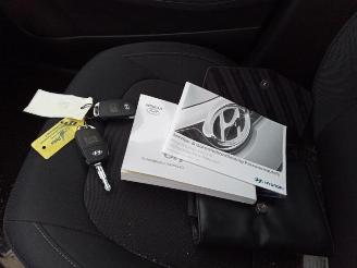 Hyundai I-10 i10 (B5), Hatchback, 2013 / 2019 1.0 12V picture 11