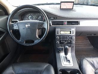 Volvo V-70 2.4D Momentum picture 13
