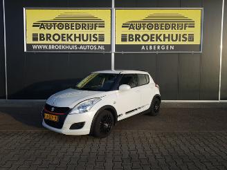 Damaged car Suzuki Swift 1.2 Comfort EASSS X-ite GT 2012/1