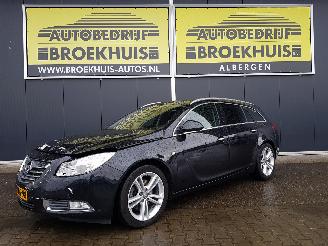 Damaged car Opel Insignia Sports Tourer 2.0 CDTI EcoFLEX Edition 2012/1