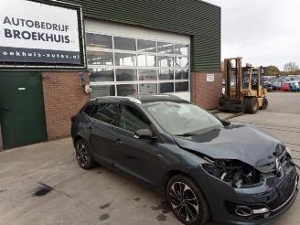 Vrakbiler auto Renault Mégane Megane III Grandtour (KZ), Combi 5-drs, 2008 / 2016 1.5 dCi 110 2015/10