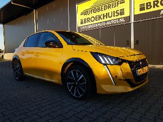 Peugeot 208 1.2 PureTech GT-Line picture 6