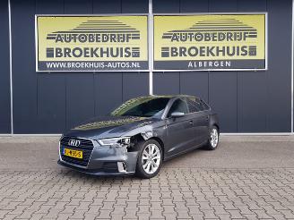 damaged passenger cars Audi A3 Sportback 1.6 TDI Sport Lease Edition 2016/9