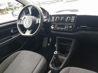Volkswagen Up! 1.0 move up! picture 14