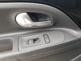 Volkswagen Up! 1.0 move up! picture 21