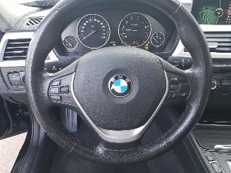 BMW 3-serie 320i Executive picture 19