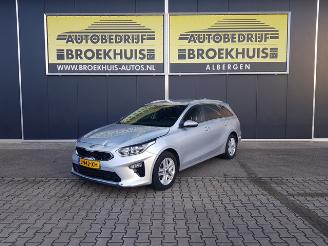 Damaged car Kia Ceed 1.0 T-GDi DynamicPlusLine 2020/11