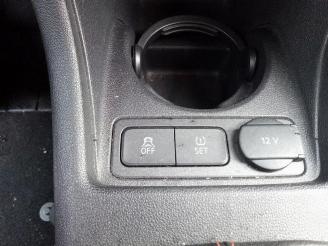 Volkswagen Up! Up! (121), Hatchback, 2011 1.0 12V 75 picture 13