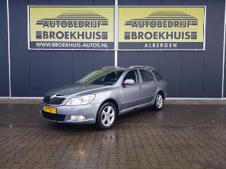 krockskadad bil auto Skoda Octavia Combi 1.4 TSI Greentech Elegance Business Line 2012/2